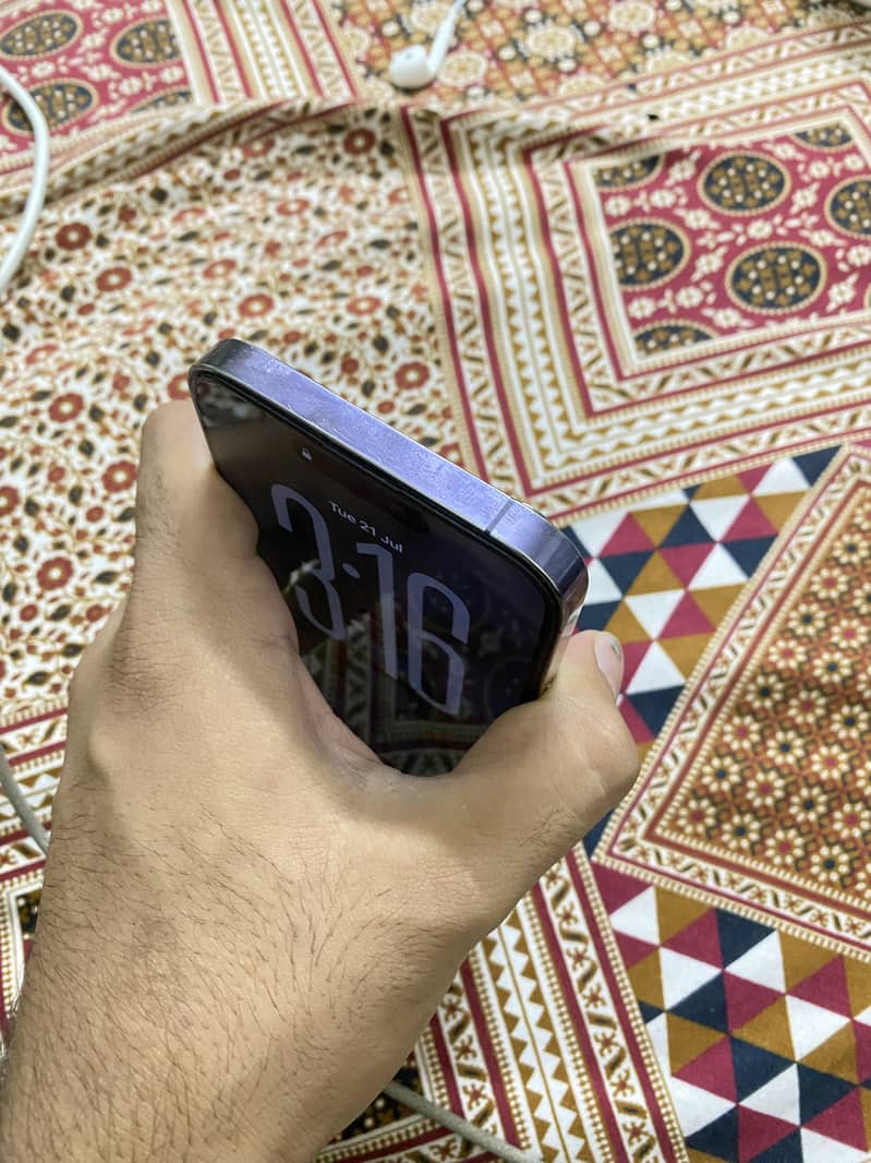 Iphone 14 pro max 4