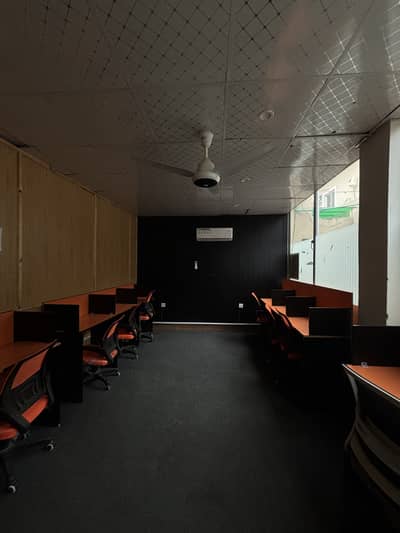 AC Office Spaces available In johar Town Main, Baig RD many types