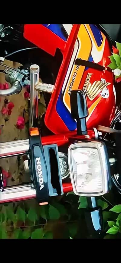 10/10 condition ha all ok ha original 3500 Chali hui ha bss urgent sal