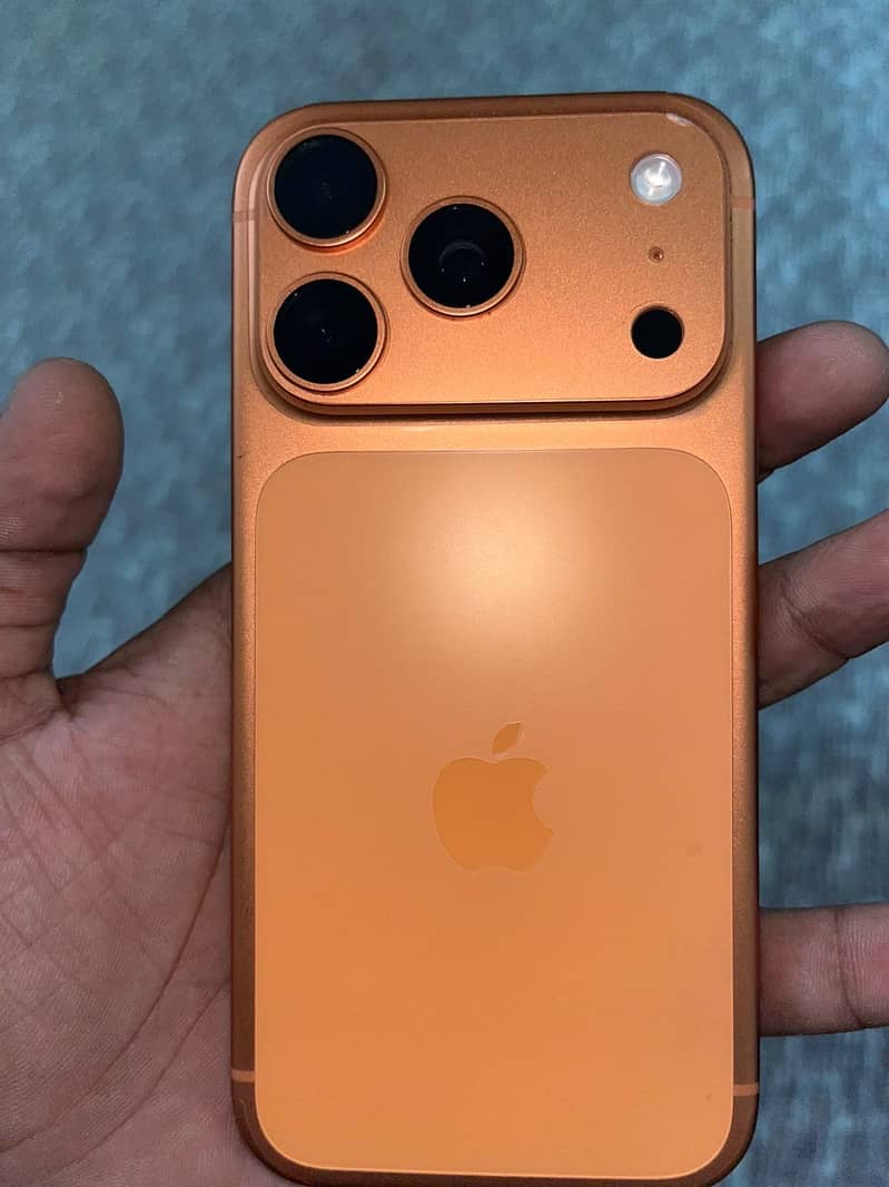 Apple iPhone 17 Pro 0