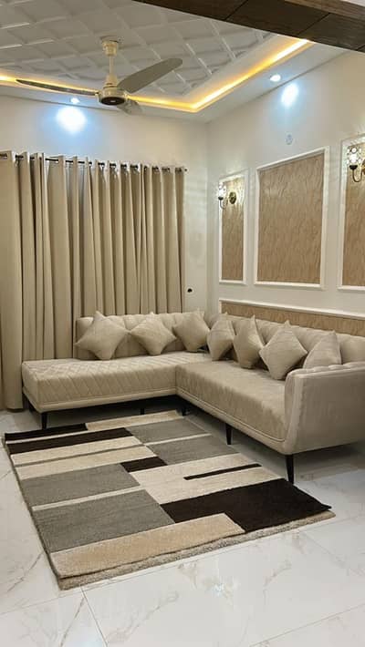I’m selling L shaped sofa