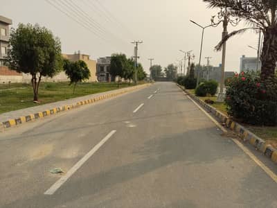 5 Marla Main 150Ft Boulevard Commercial Plot For Sale