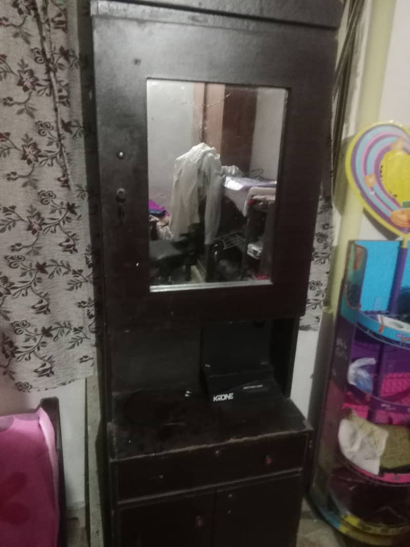 dressing table 2