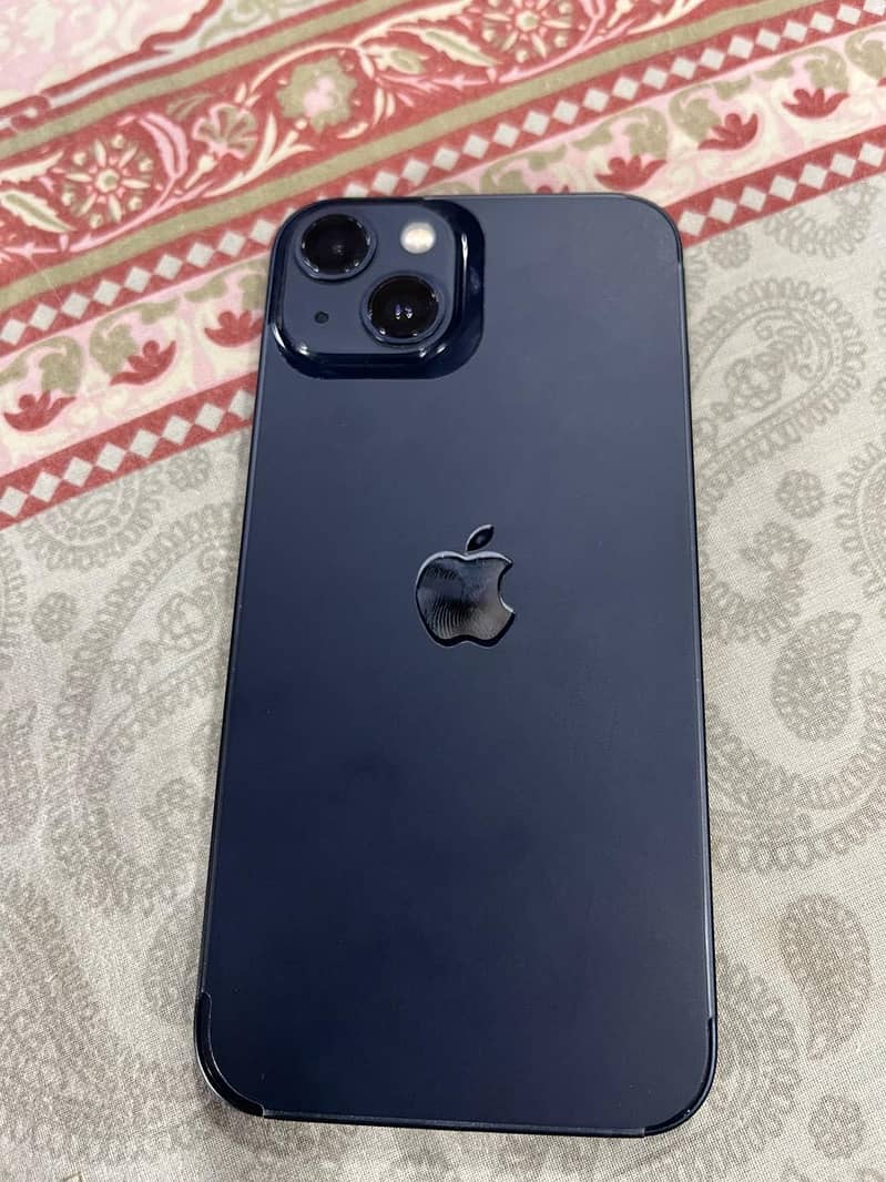 Apple iPhone 13 5