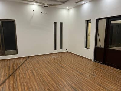 10 Marla New Type Upper Portion Available For Rent Wapda Town Ph1 Block F2