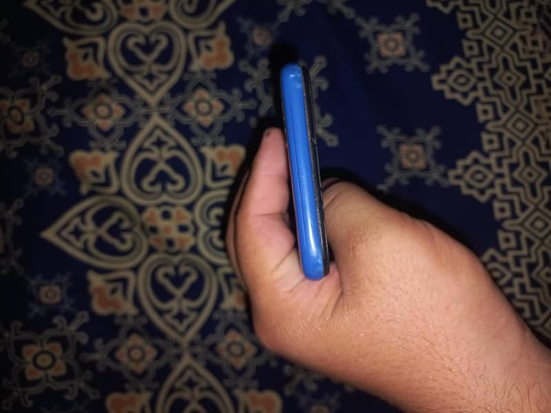 Realme C2 3
