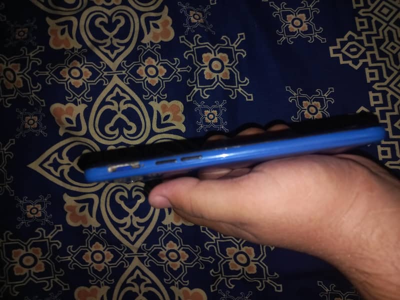 Realme C2 5