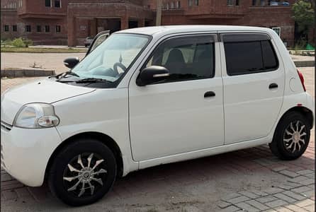 Daihatsu Esse 2010