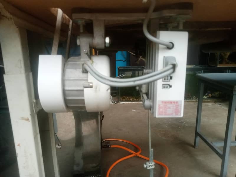 sewing machine good  1