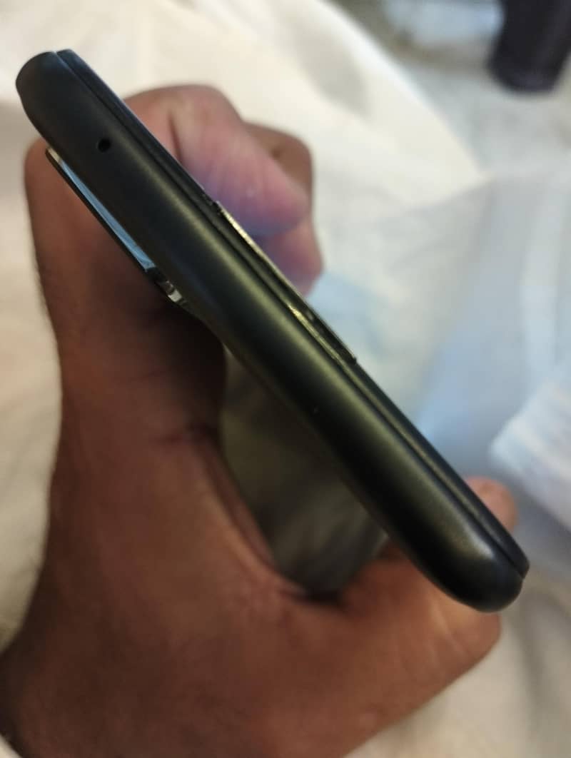 OPPO A76 5