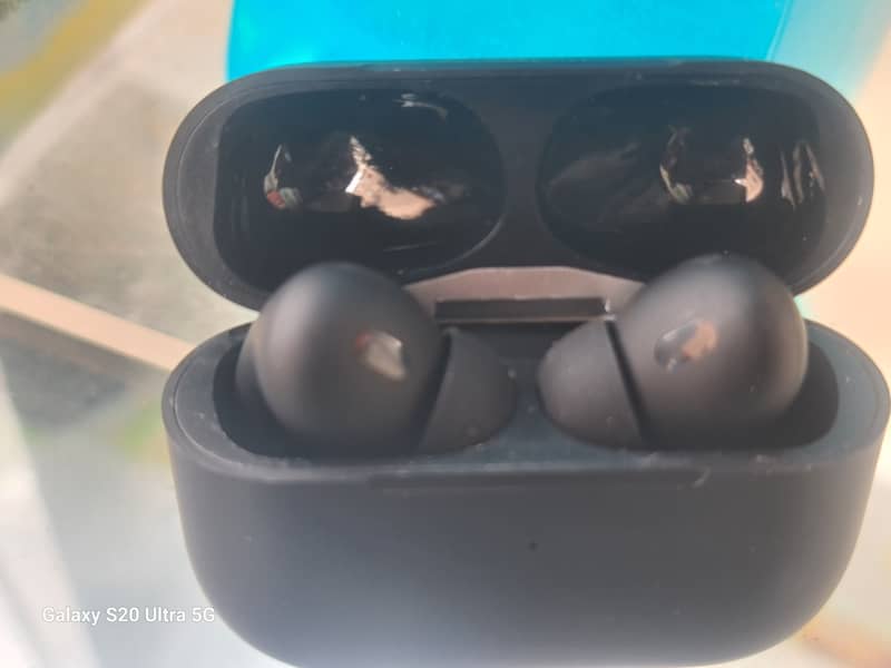 Ear buds 1