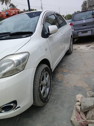 Toyota Belta 2006