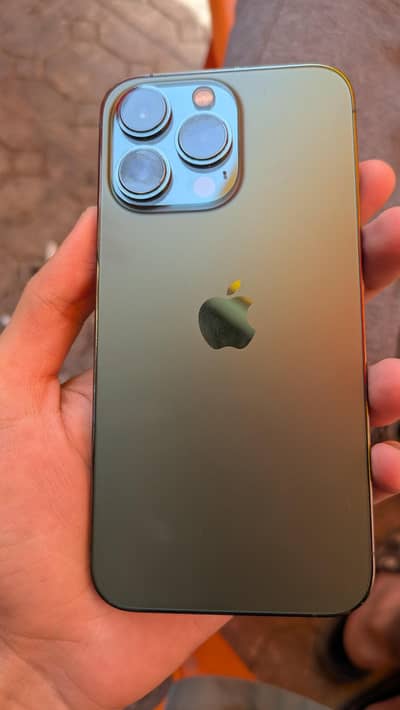 Apple iPhone 13 Pro