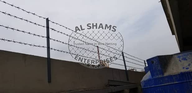 Razor Wire, Barbed Wire,Angle Iron,chain link fence,hesco bags, jali