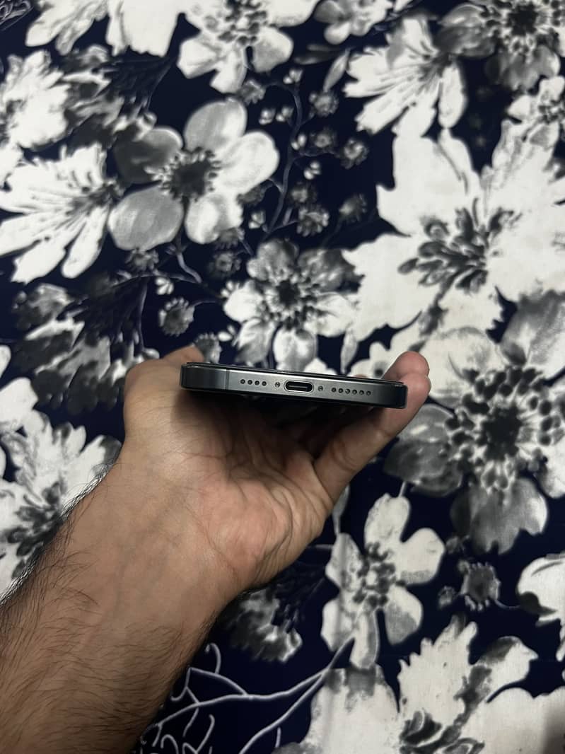 Iphone 15 Pro Max 1