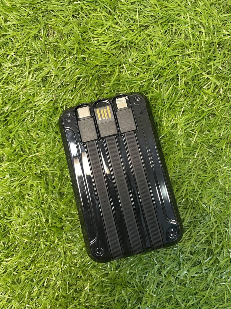 Power bank multi-protocol compatible multi-device support 2