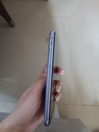 Apple iPhone 11 ( back Camera Fauty ) battery 70%