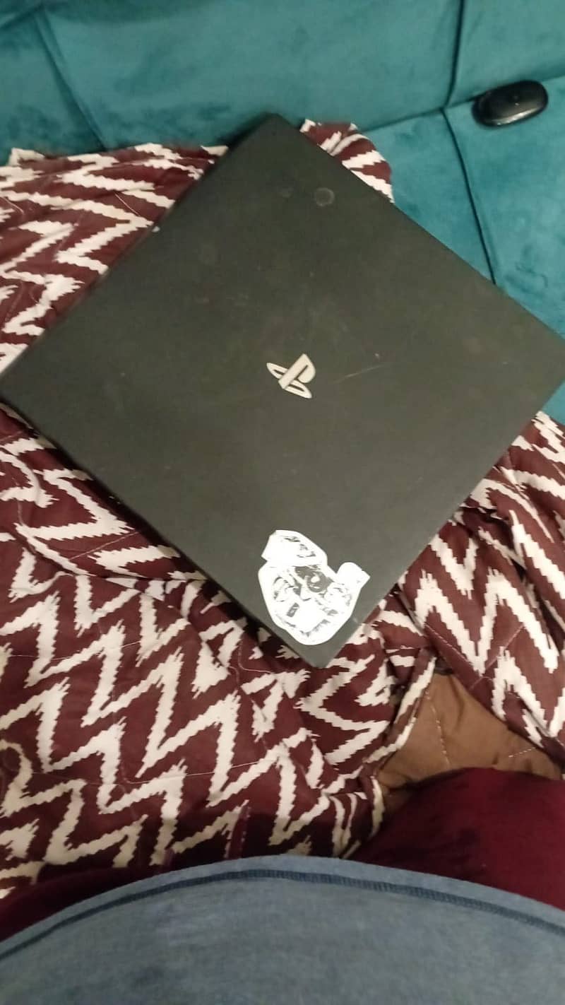 Ps4 pro 3
