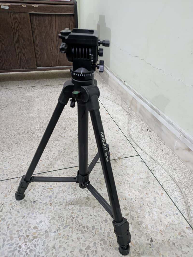 tripod 0