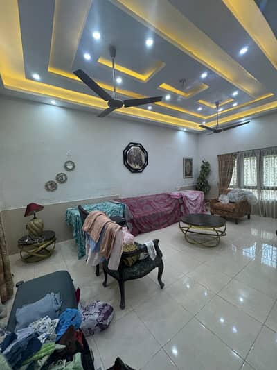 610sq Yards, 2Unit Banglow, Never Miss Chance to Visit, (No Dealers)