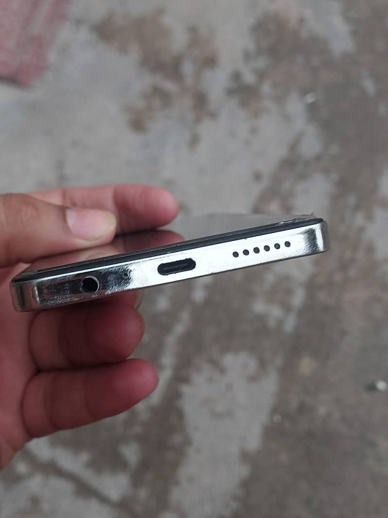 Tecno CAMON 20 3