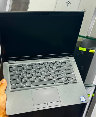 Dell 5300 i5 8th gen 8gb ram 256gb ssd