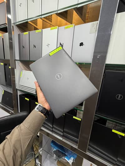 Dell 5300 i5 8th gen 8gb ram 256gb ssd