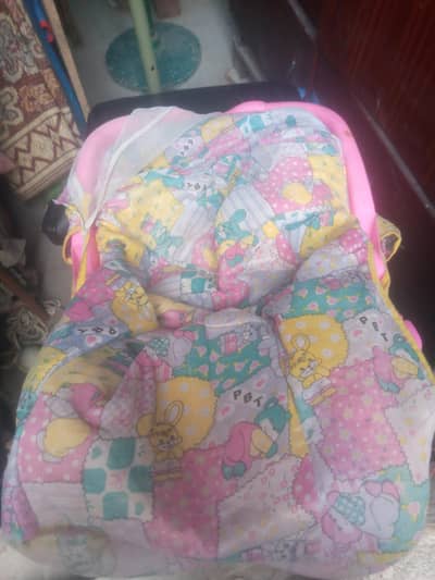 baby jhula nd baby cot