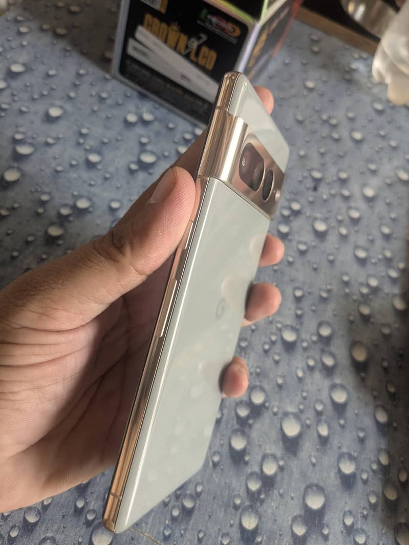 Google Pixel 7 Pro 2
