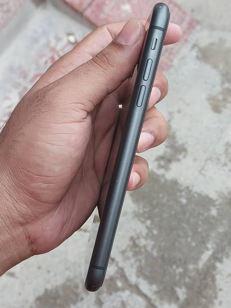 Apple iPhone 11 2