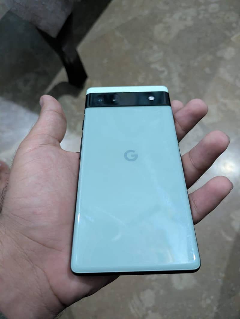 Google Pixel 6a 1