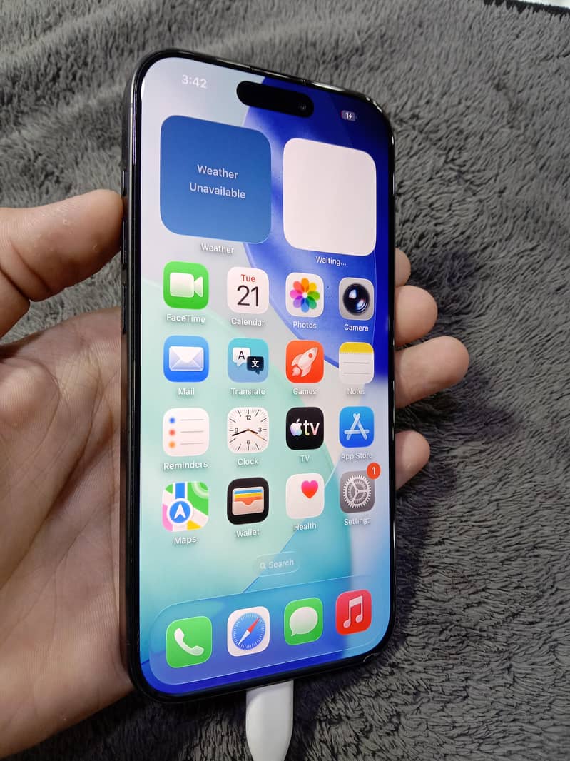 Apple iPhone 15 Pro 2