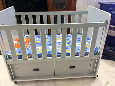 Kids bed for sale