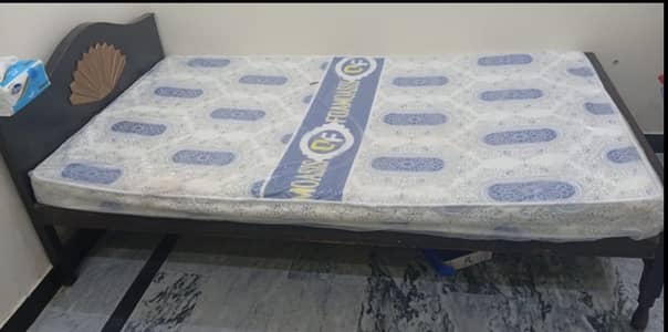 Brand new single bed with metress
