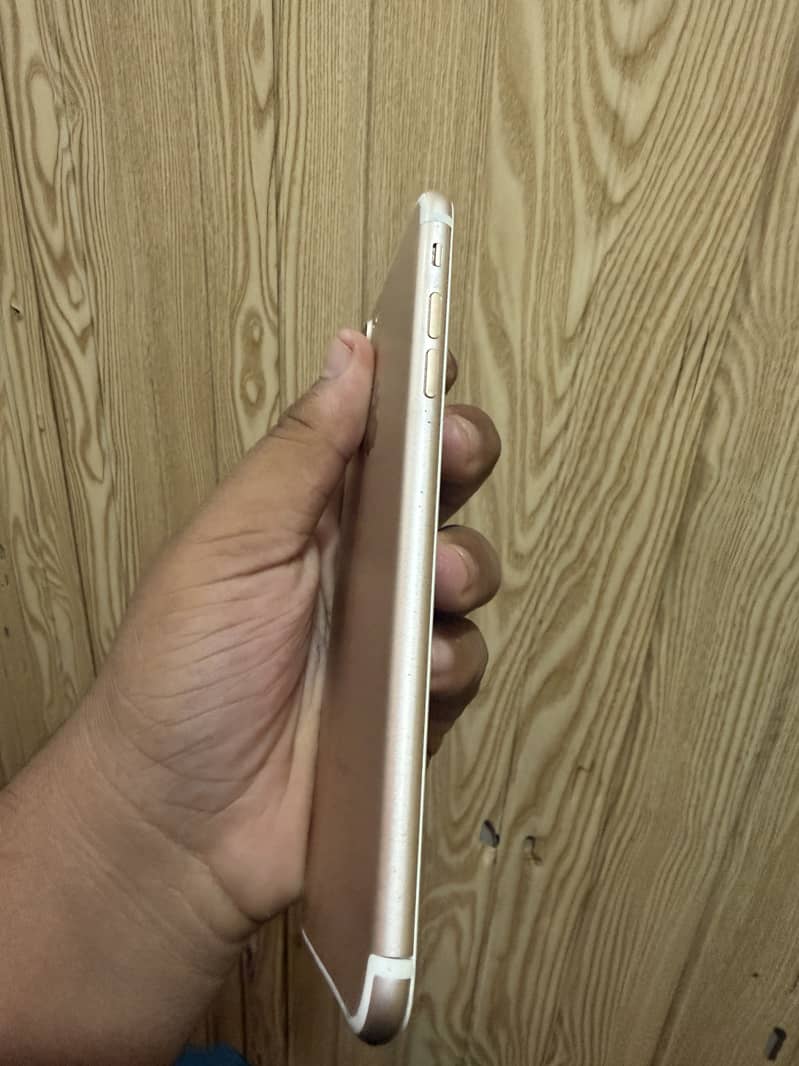 Iphone 7 plus pta approved 1