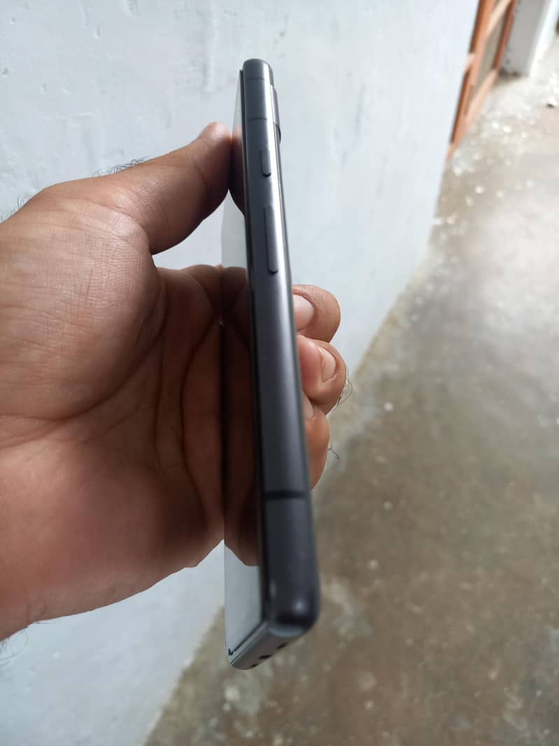 Google Pixel 7a 4