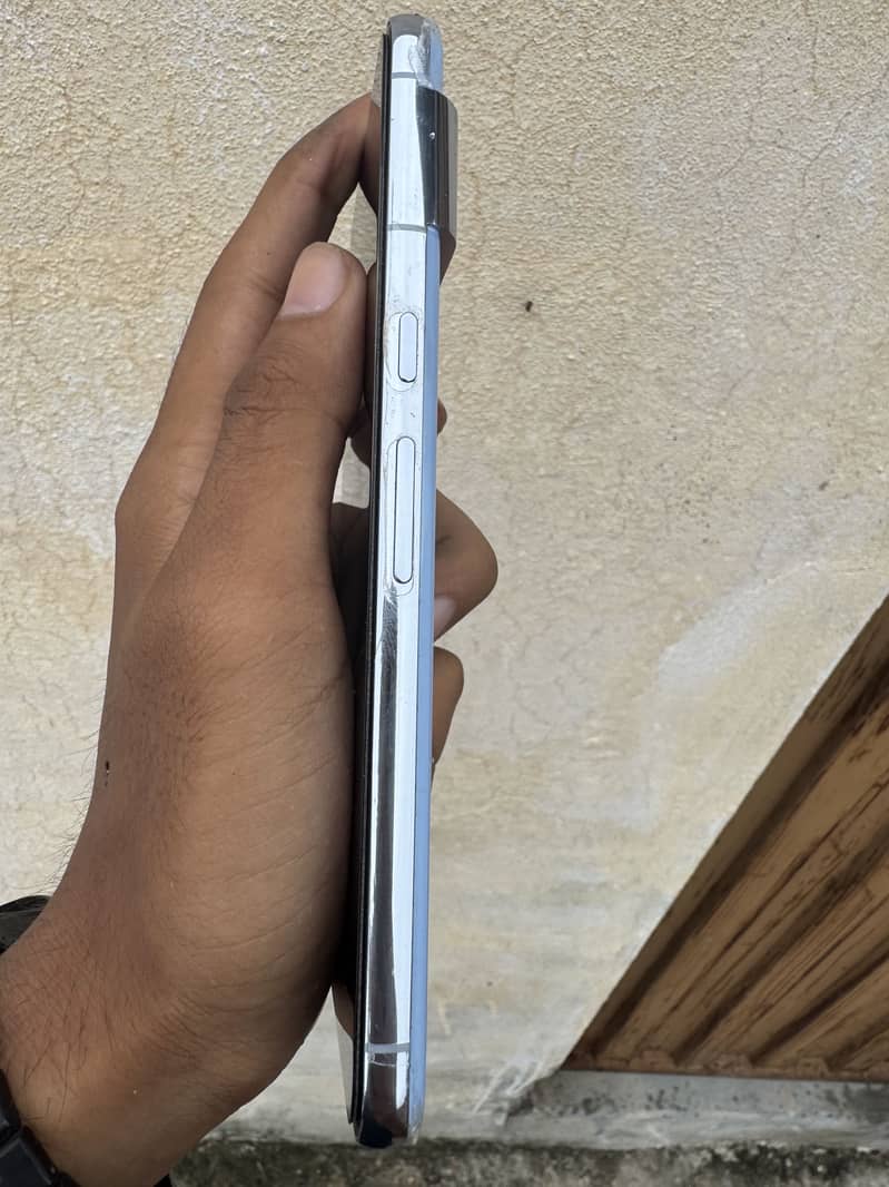 Google Pixel 8 Pro 1