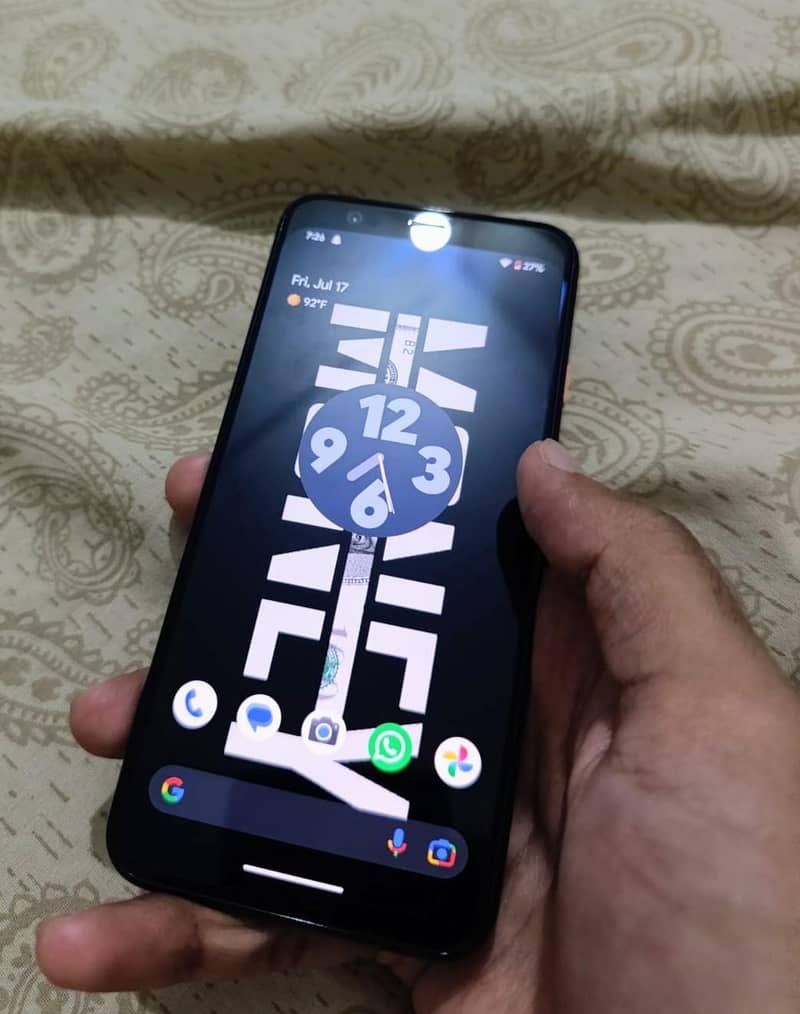 Google Pixel 4 Mint condition. 2