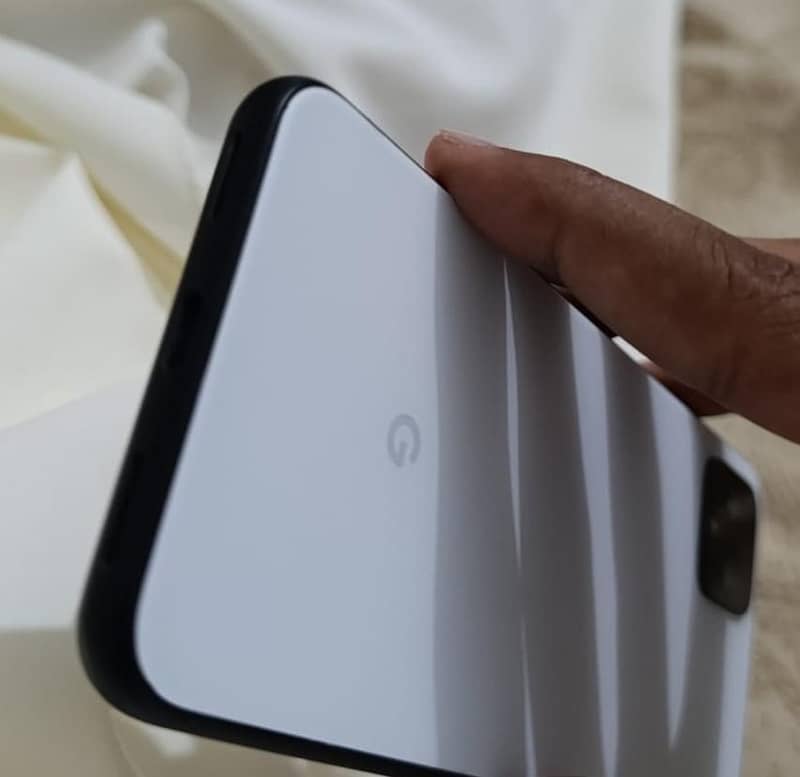 Google Pixel 4 Mint condition. 4