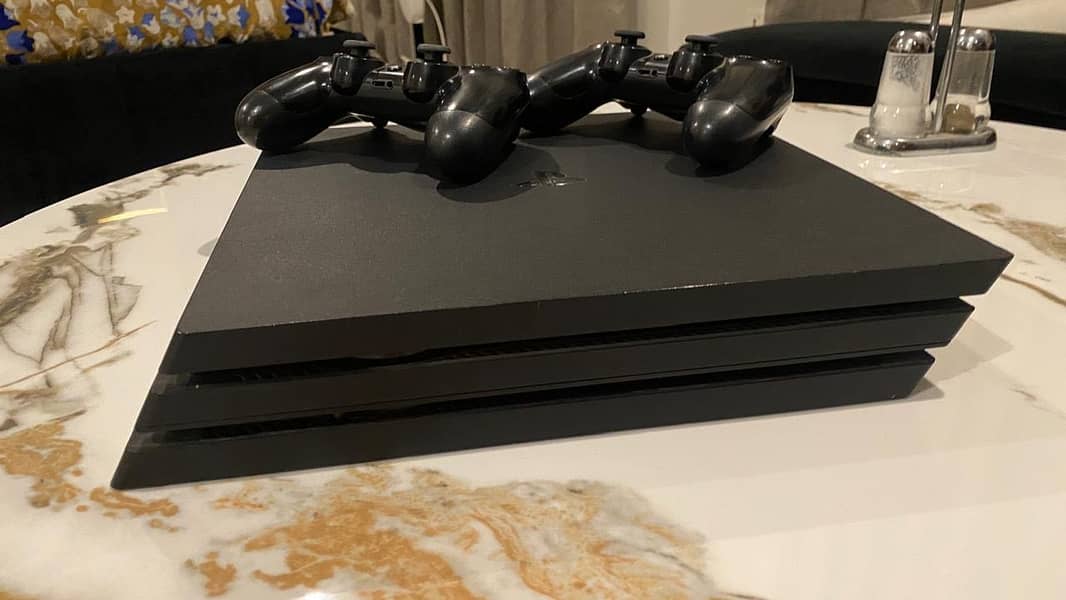 Ps4 pro 4