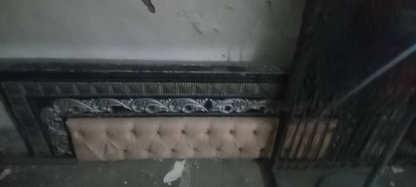 used bed & dressing table 1