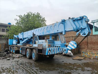 Crans 35 ton wali h engine working