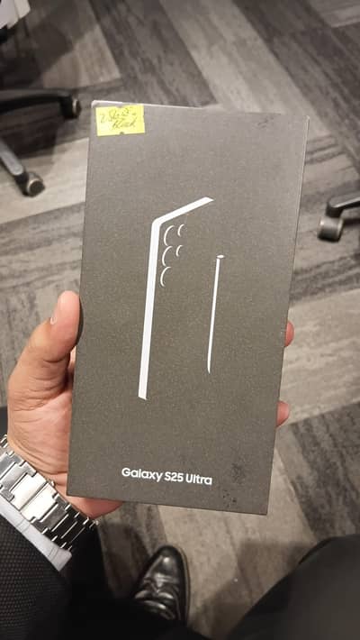 Samsung Galaxy S25 Ultra 256GB -  Box Pack Sealed