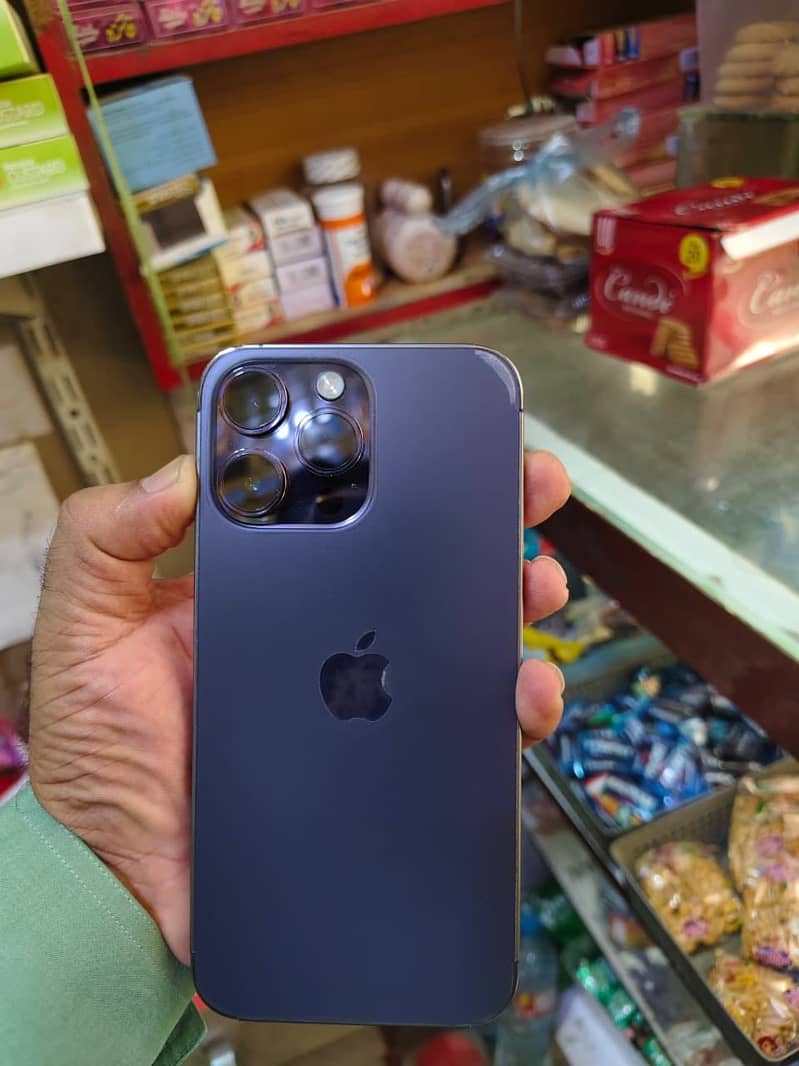 iPhone 14 pro max 2