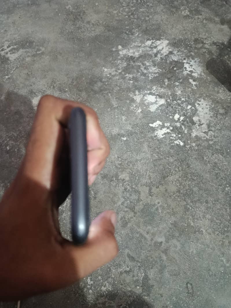 Apple iPhone 11 2
