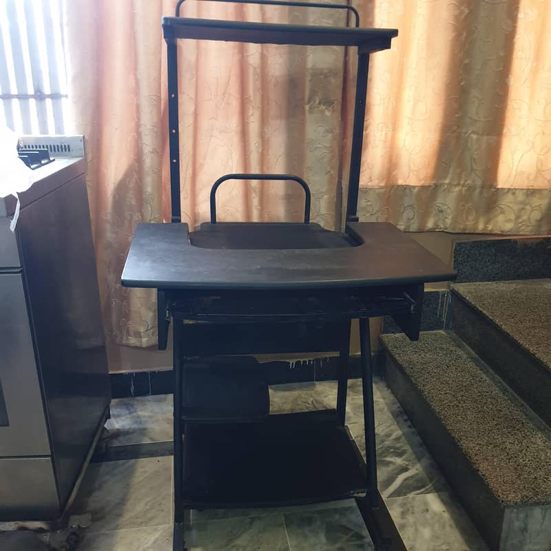 Computer table 3