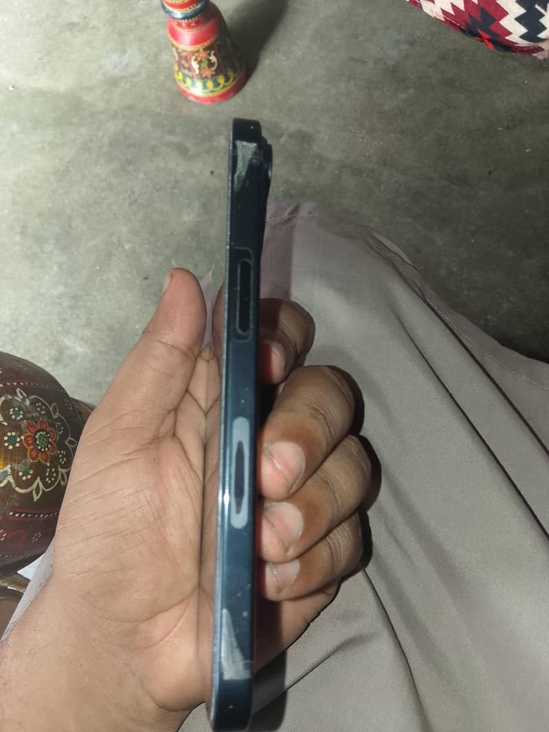 Apple iPhone 15 2