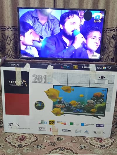 lcd | malaysia | sony | good condition |for sale