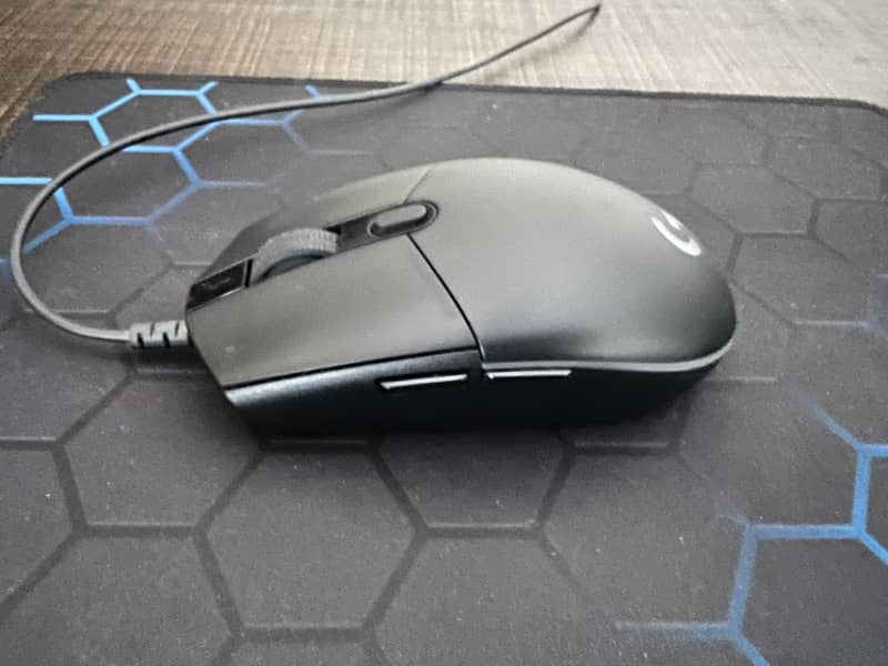 Logitech G102 Lightsync Gaming Mouse Wired 1