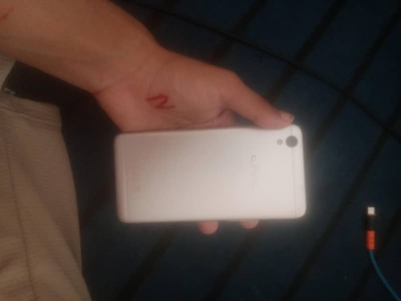 OPPO A37 0